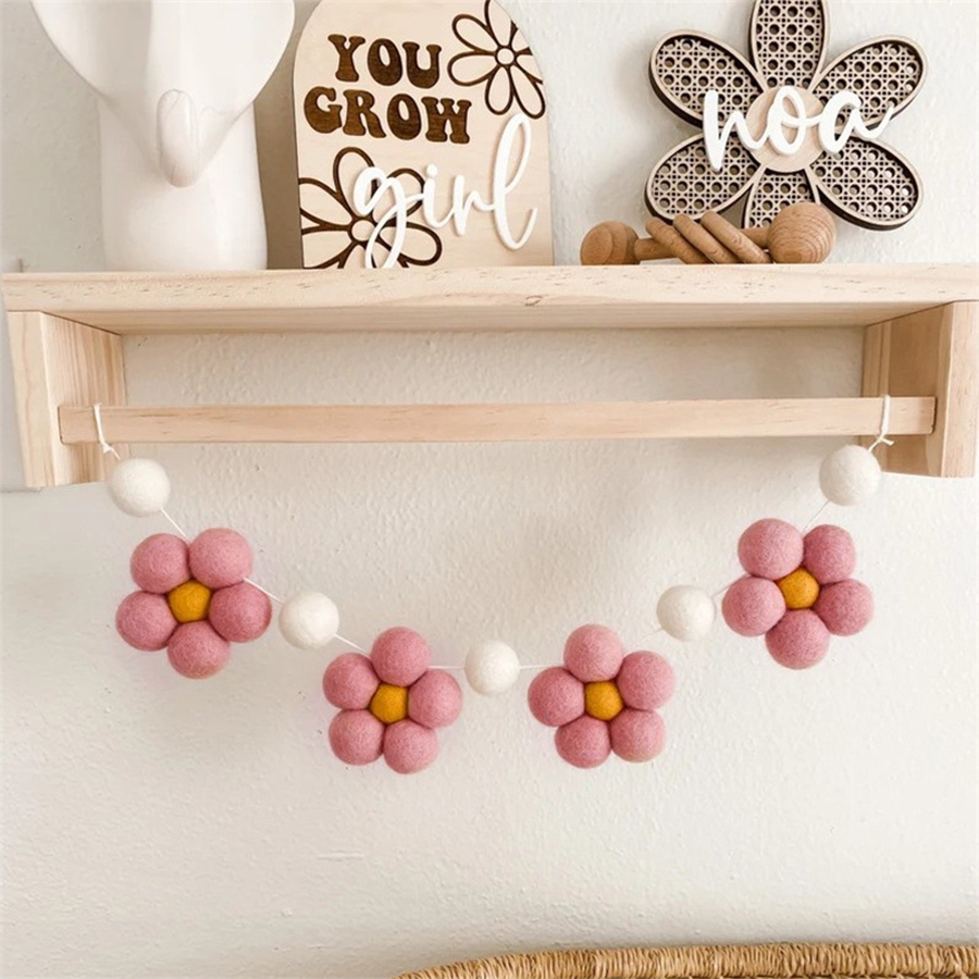 Baby Nursery Garland - Garland Bunga Daisy Felt Buatan Tangan