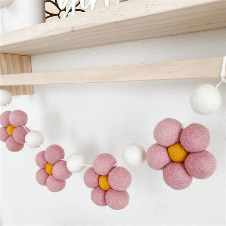 Garland Bunga Daisy Felt Buata - Baby Nursery Garland ulasan dan harga